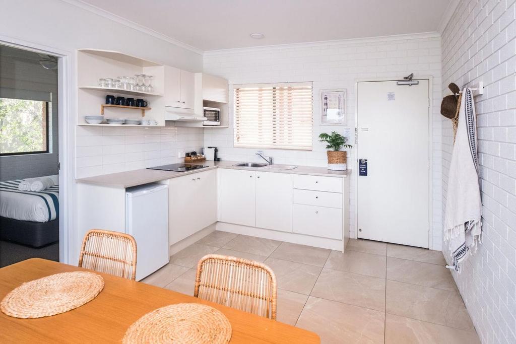 Mollymook Seascape Motel And Apartments (Adults Only) ภายนอก รูปภาพ